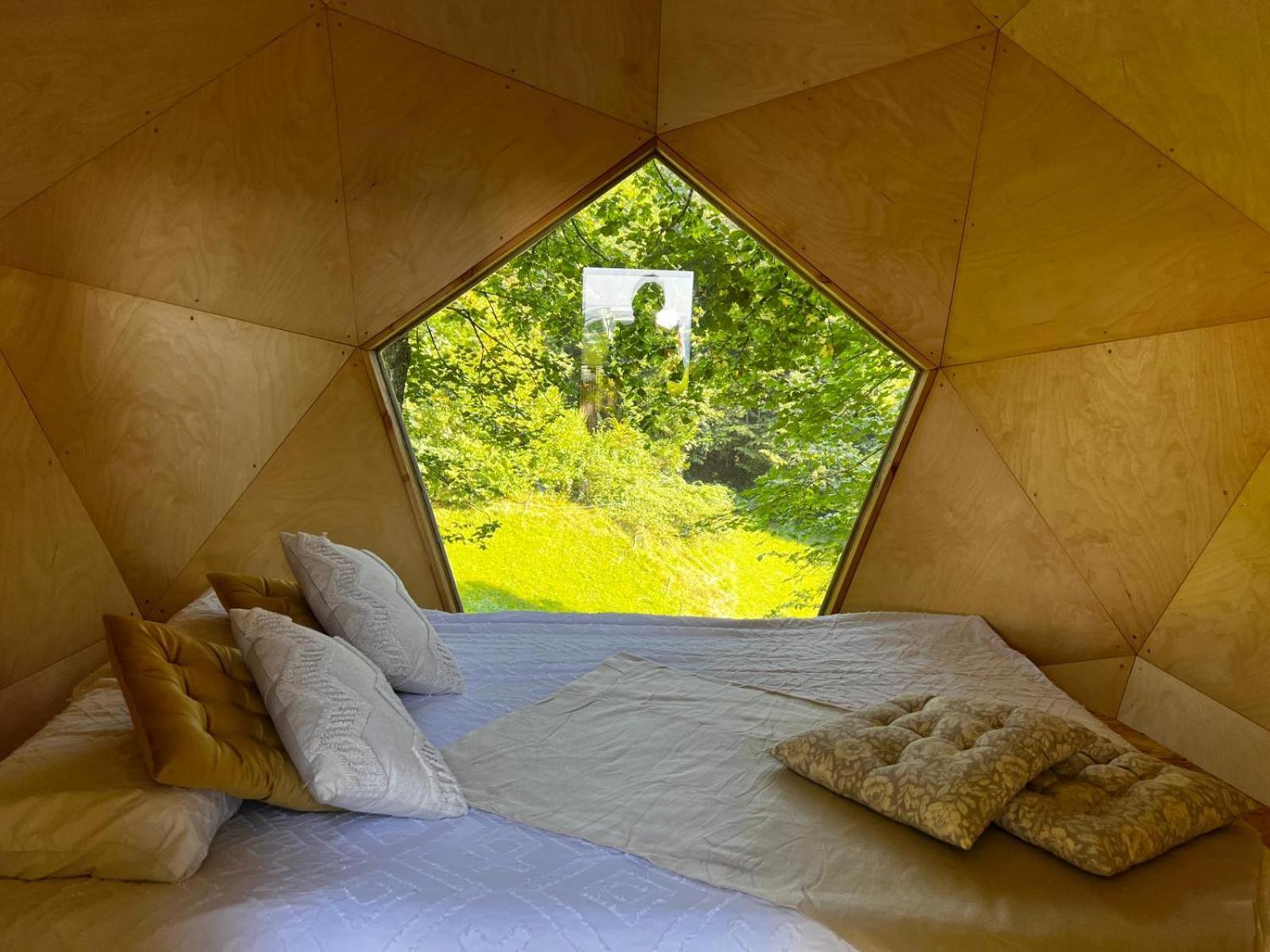 T'Glamp Bee House Hotel Rovte Kültér fotó