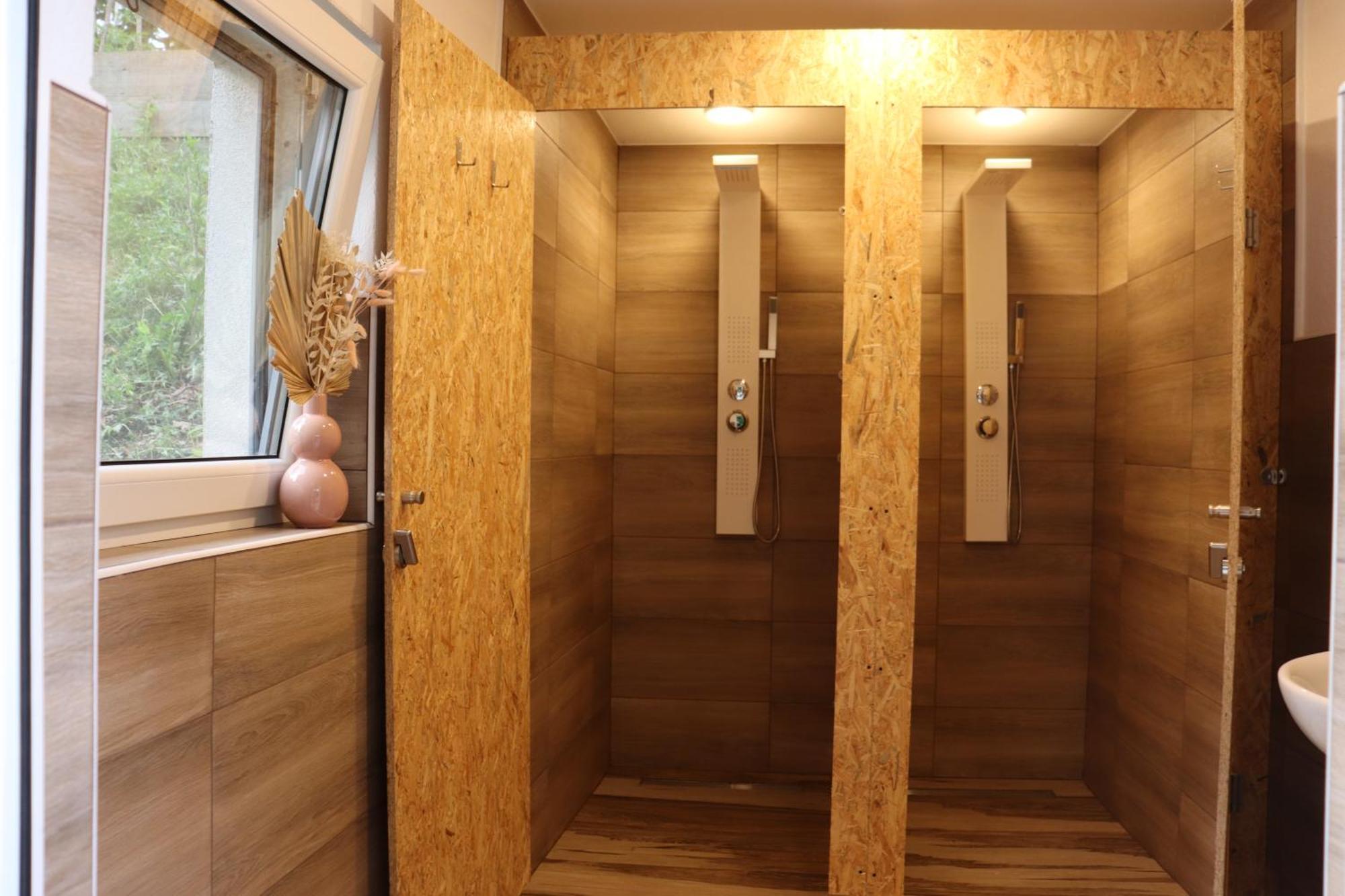 T'Glamp Bee House Hotel Rovte Kültér fotó